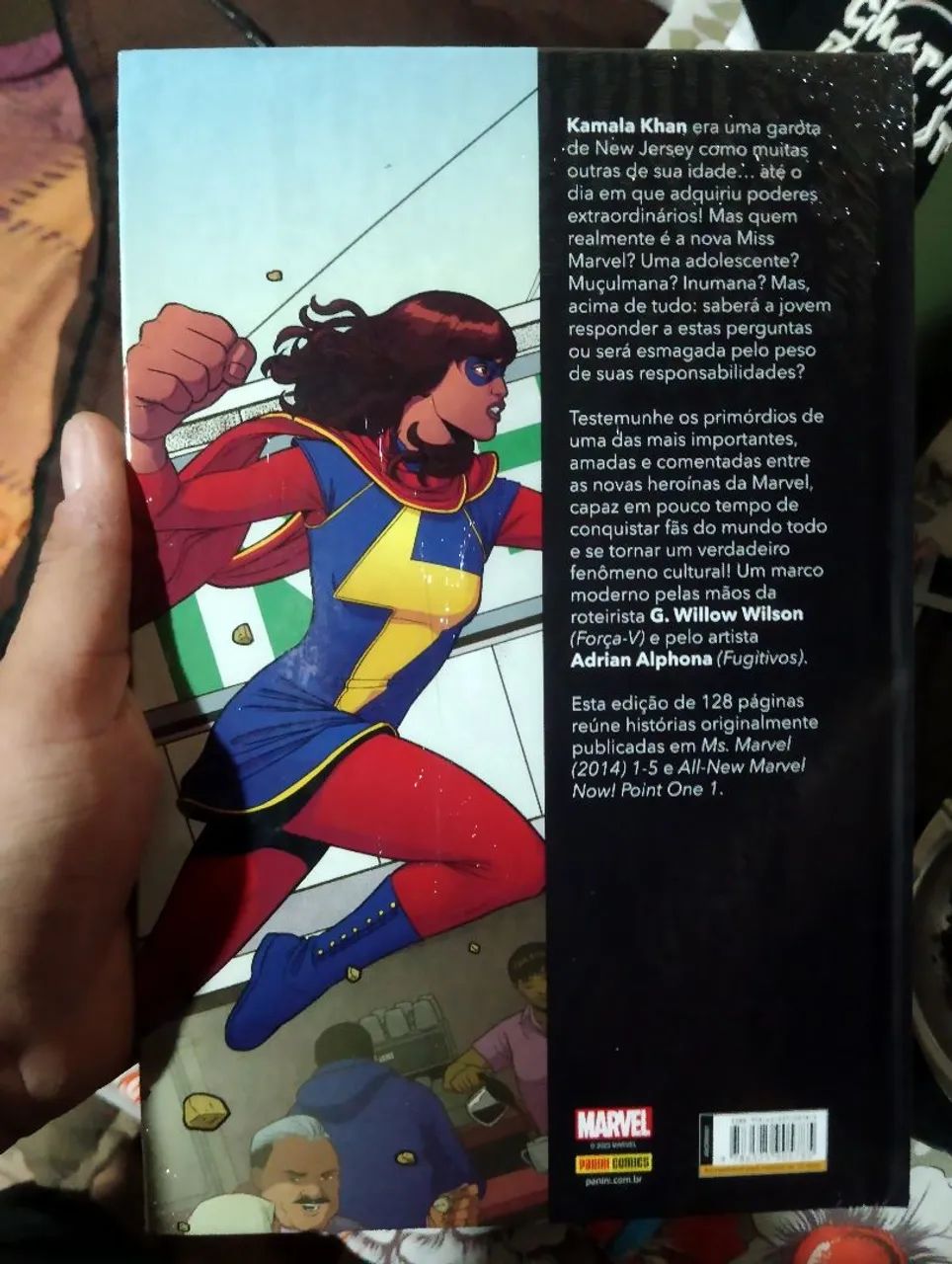 HQ Ms. Marvel: Nada Normal (Marvel essencial) (lacrada) - Foto 3