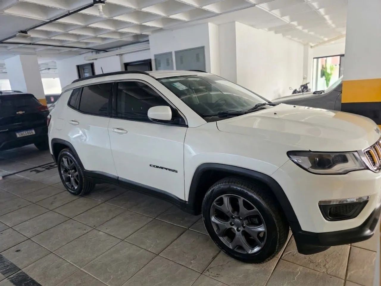 Jeep Compass Longitude 2.0 4X2 Flex 16V Aut. 2020 - Foto 2