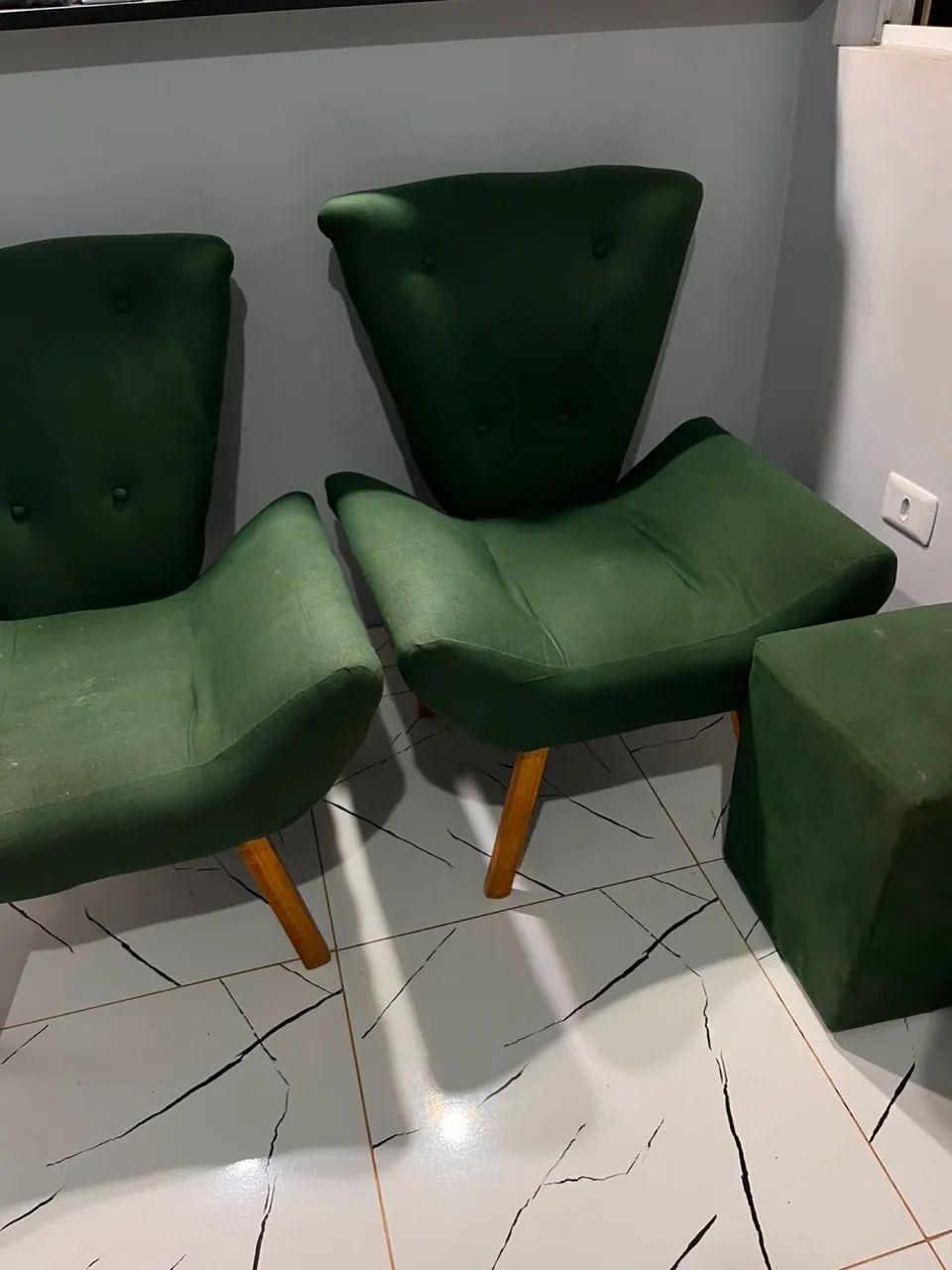 Conjunto cadeira e pufe  - Foto 2