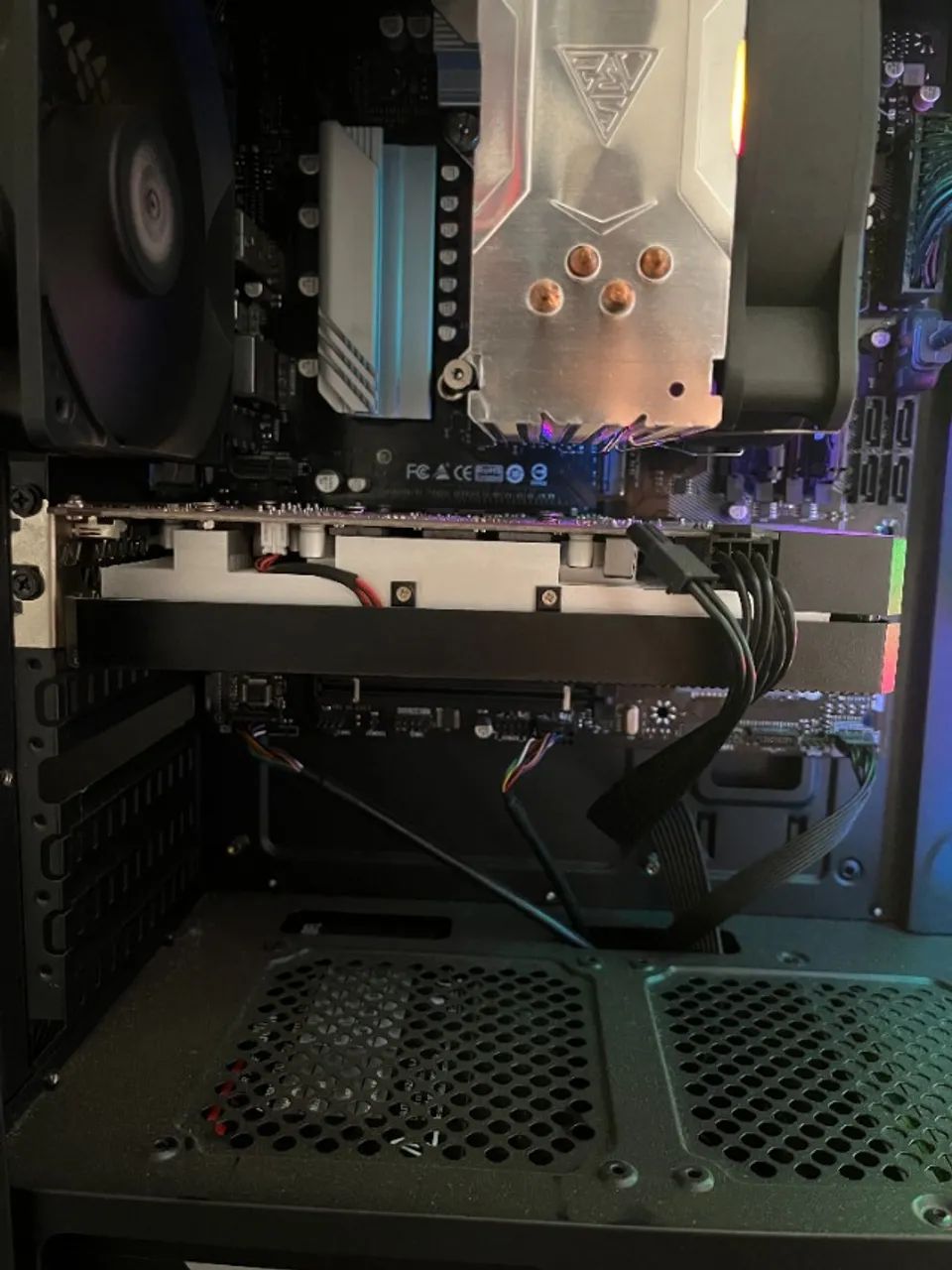 Placa de vídeo GTX 1650 DDR6 + Caixa Original - Foto 5