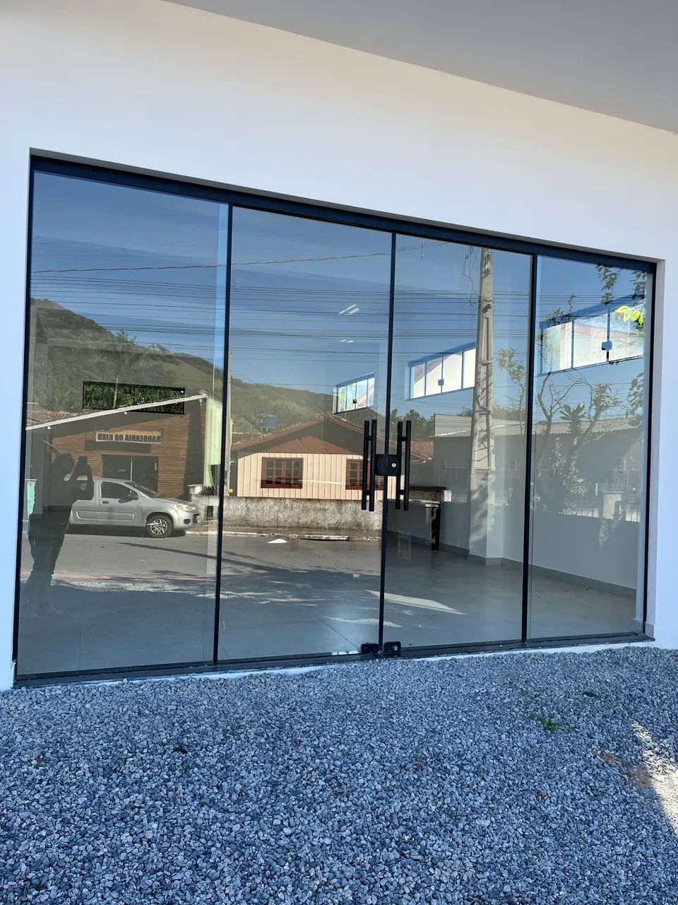 Aluga-se sala comercial 