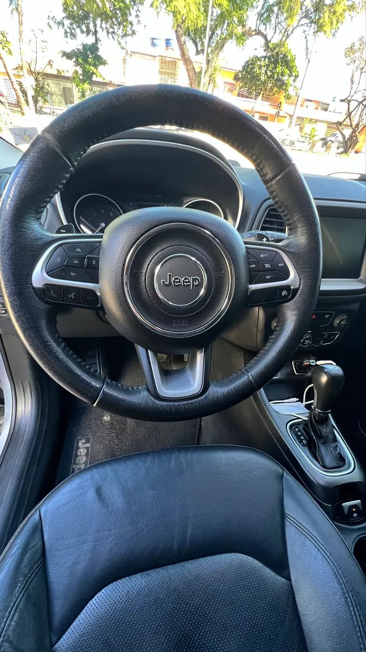Jeep Compass Longitude 2.0 4X2 Flex 16V Aut. 2017 - Foto 2