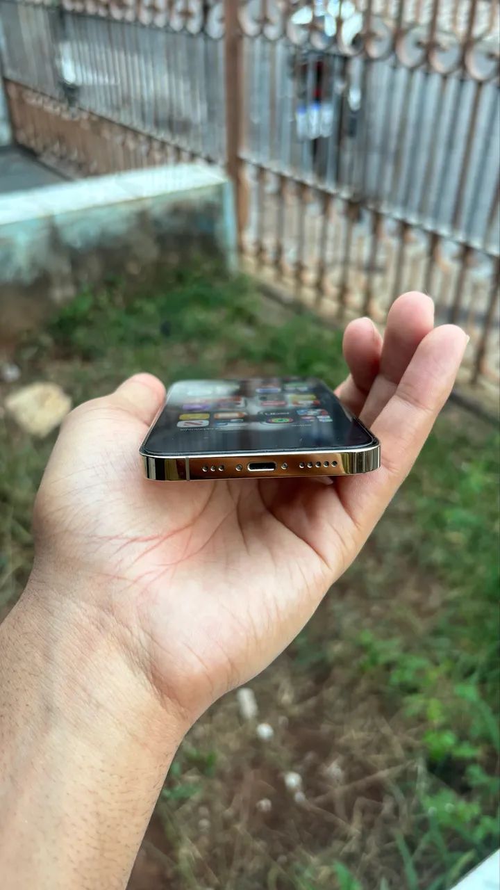Vendo iPhone 12 Pro Gold 256gb - Foto 3