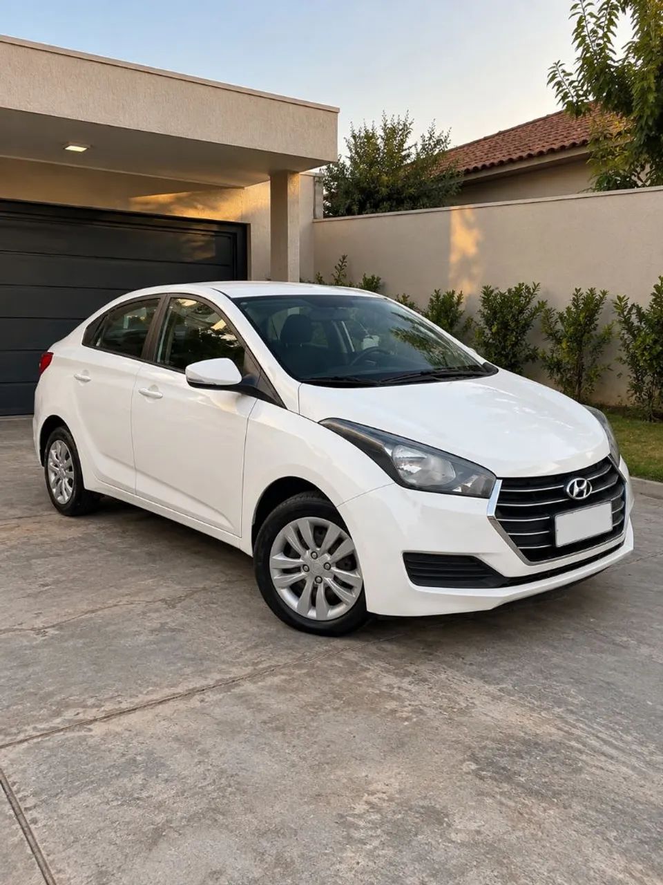 Hyundai Hb20S C.PLUS/C.STYLE 1.6 FLEX 16V MEC.4P 2017