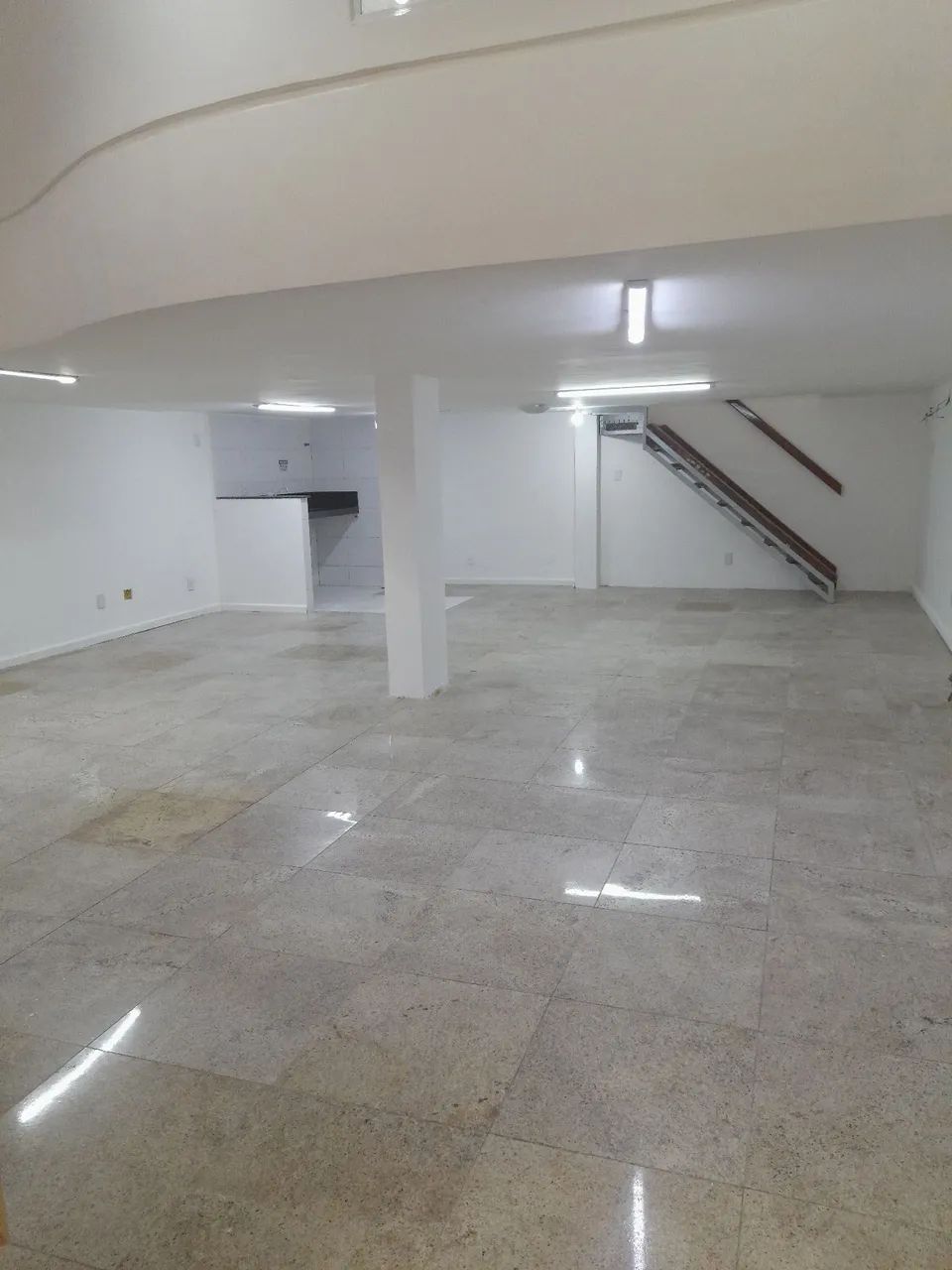 ALUGO LOJA SHOPPING RIO BRANCO, STA LÚCIA 