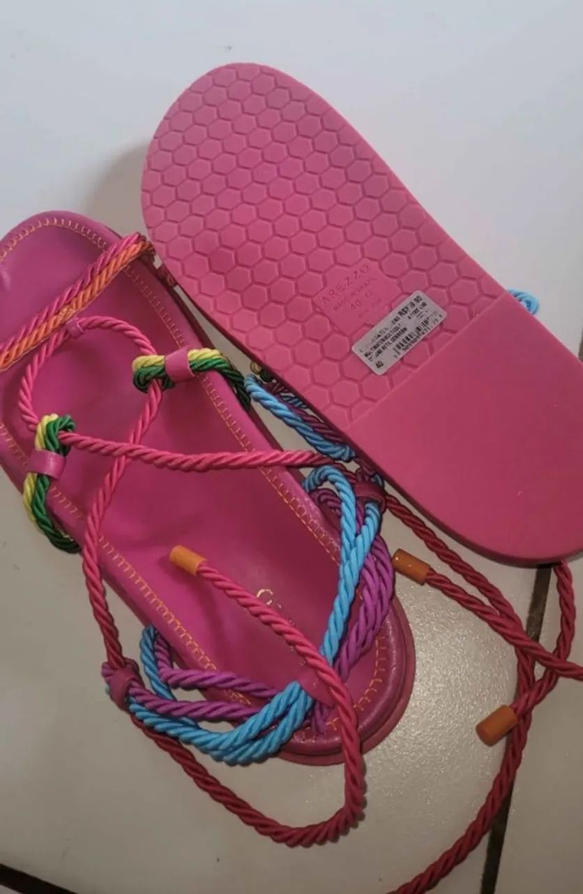 Calçados e bolsas NOVOS - Foto 5