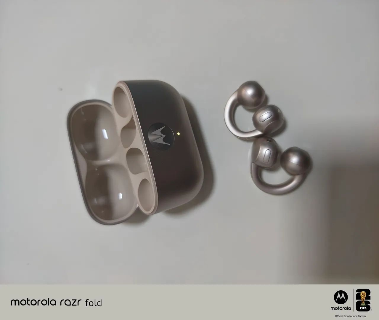 Fone Motorola Swarovski  - Foto 3