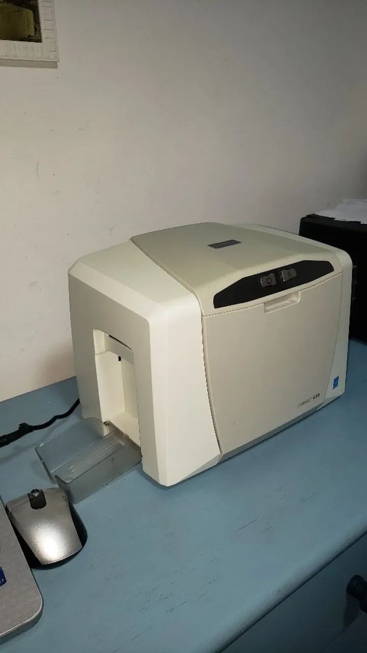 Impressora de Cartões de identificação R&980,00 - Foto 2