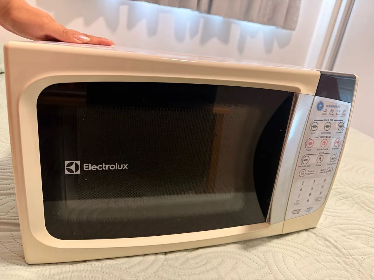 Microondas eletrolux 20 litros  - Foto 3