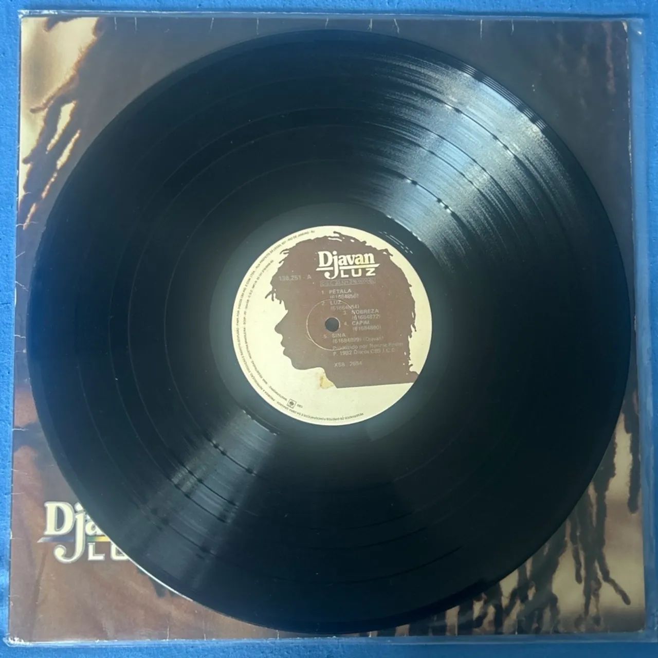 LP Djavan Luz Vinil Original 1982 - Completo C/ Encarte Excelente - Foto 2