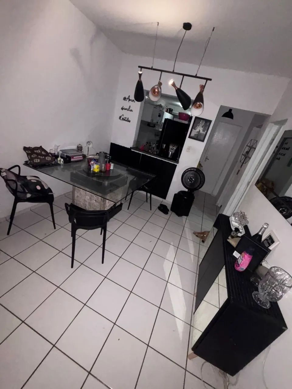 Vende se Mesa c tampo de Vidro é Base de Mármore  - Foto 4
