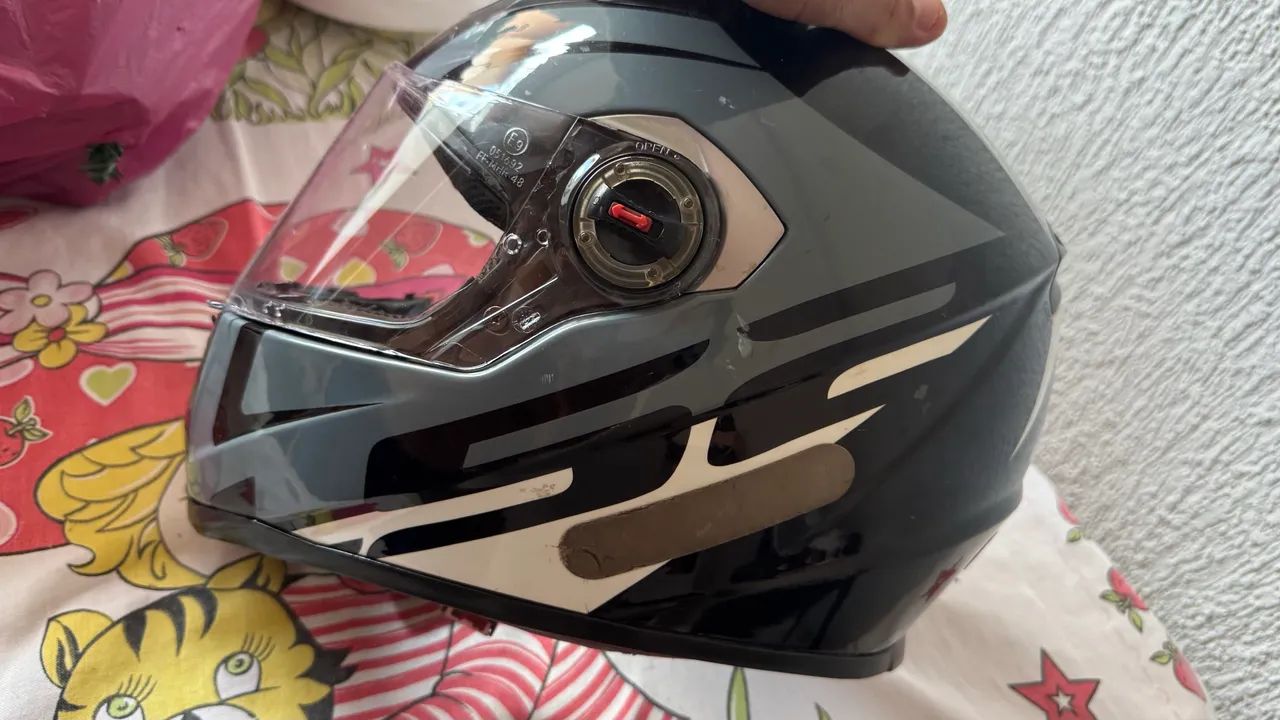 Capacete - Foto 2