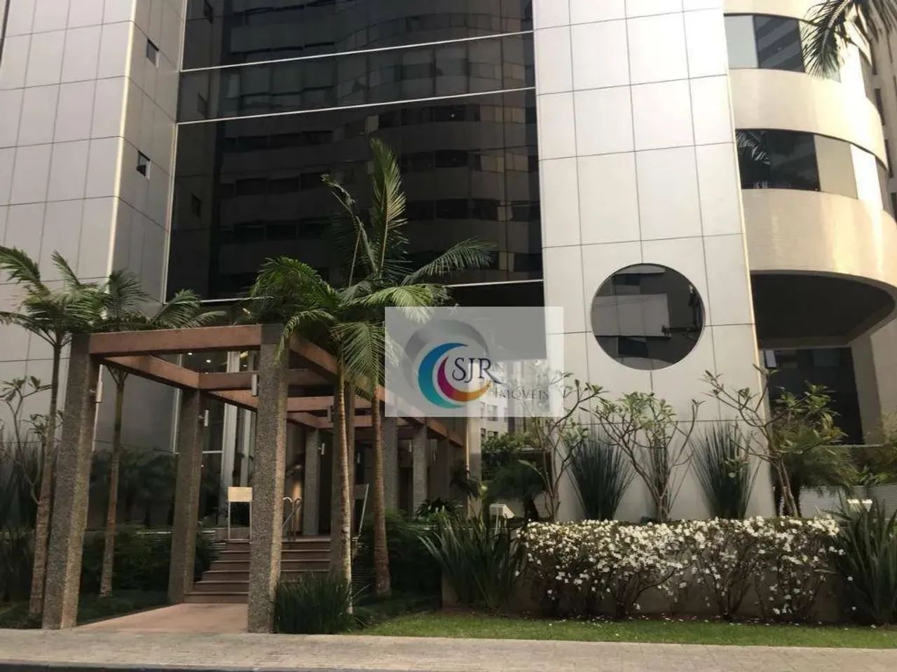 Sala comercial de 446 m² em vão livre com 10 vagas de garagem!! - Foto 2