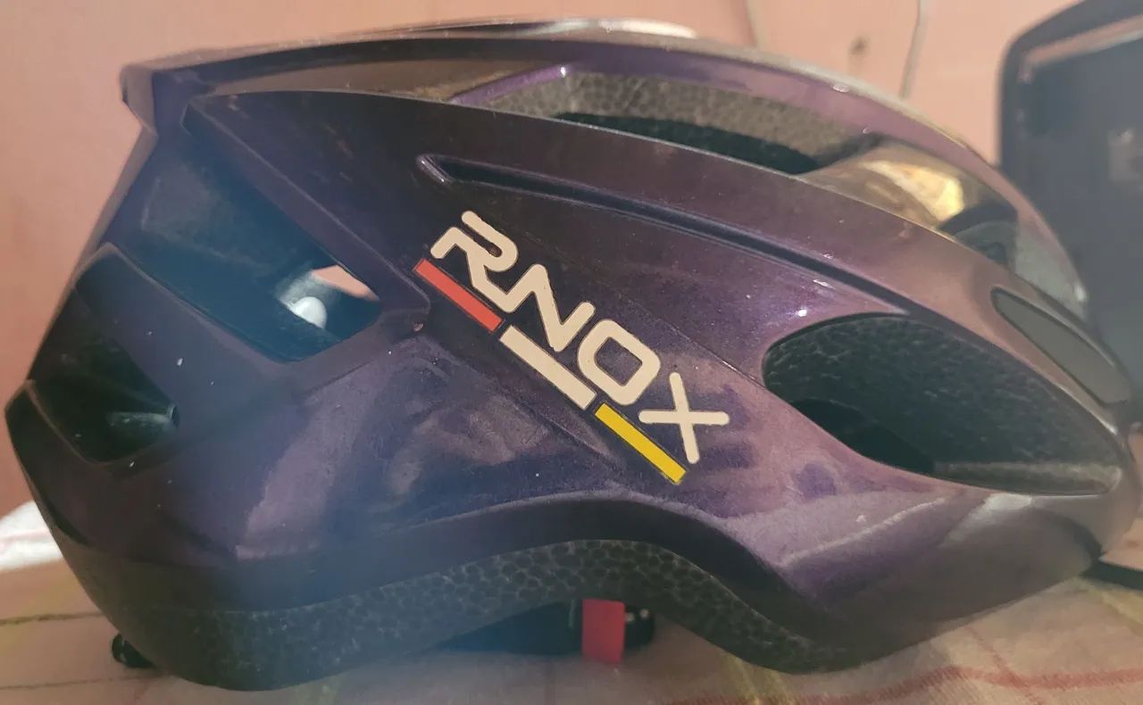 Capacete de ciclista  - Foto 2