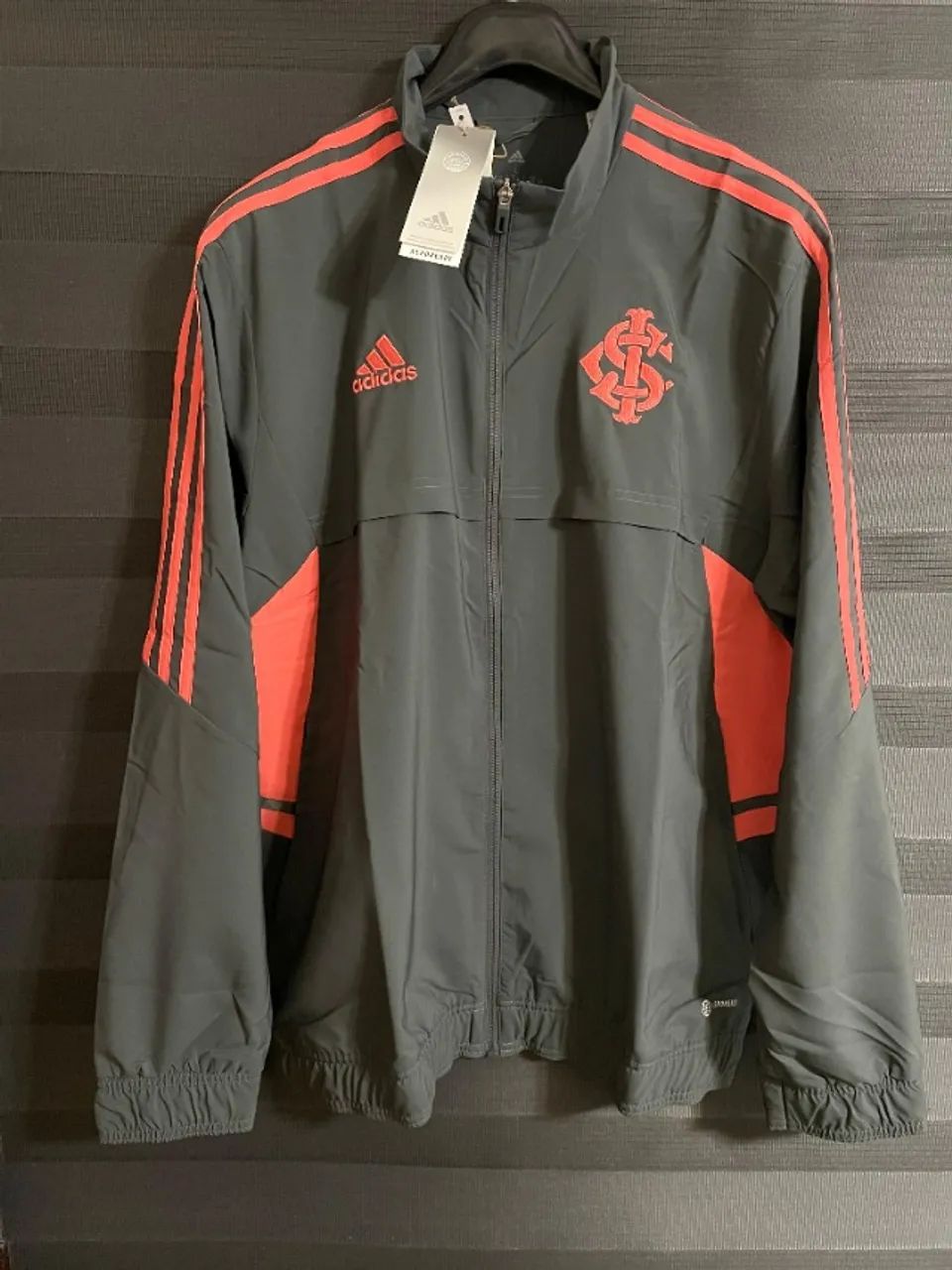 Jaqueta Internacional Adidas 2022 G - Roupas - Santa Tereza, Porto