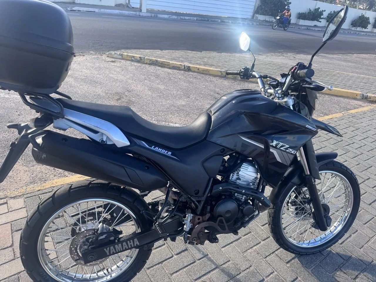 Lander 2022 vendo  - Foto 3