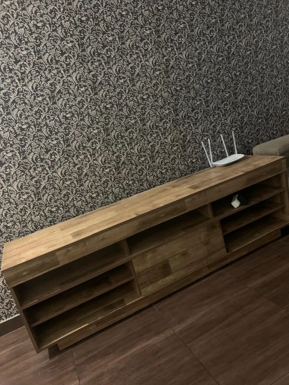 Rack de sala marrom 180cmx55cm 