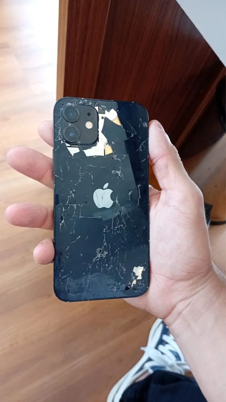 Iphone 12 - Foto 3