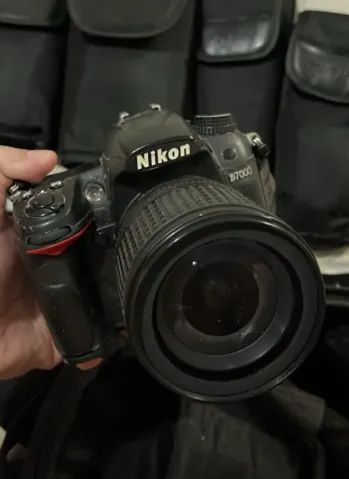 CAMERA NIKON D7000 