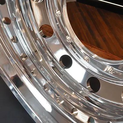 RODA DE ALUMÍNIO CAMINHÃO ALTO BRILHO INTERNO E EXTERNO BORDA LARGA ARO 22,5 X 8 - Foto 5