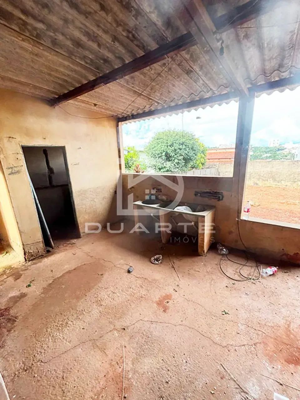 Casa com lote grande em bairro Maracanã - Foto 4