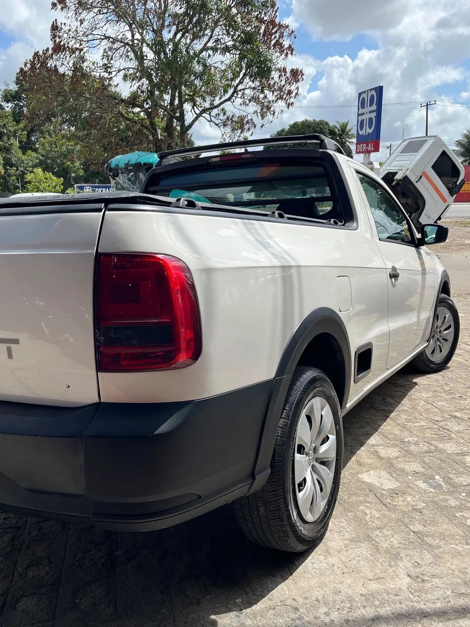 Volkswagen Saveiro Robust 1.6 Total Flex 8V 2018 - Foto 5