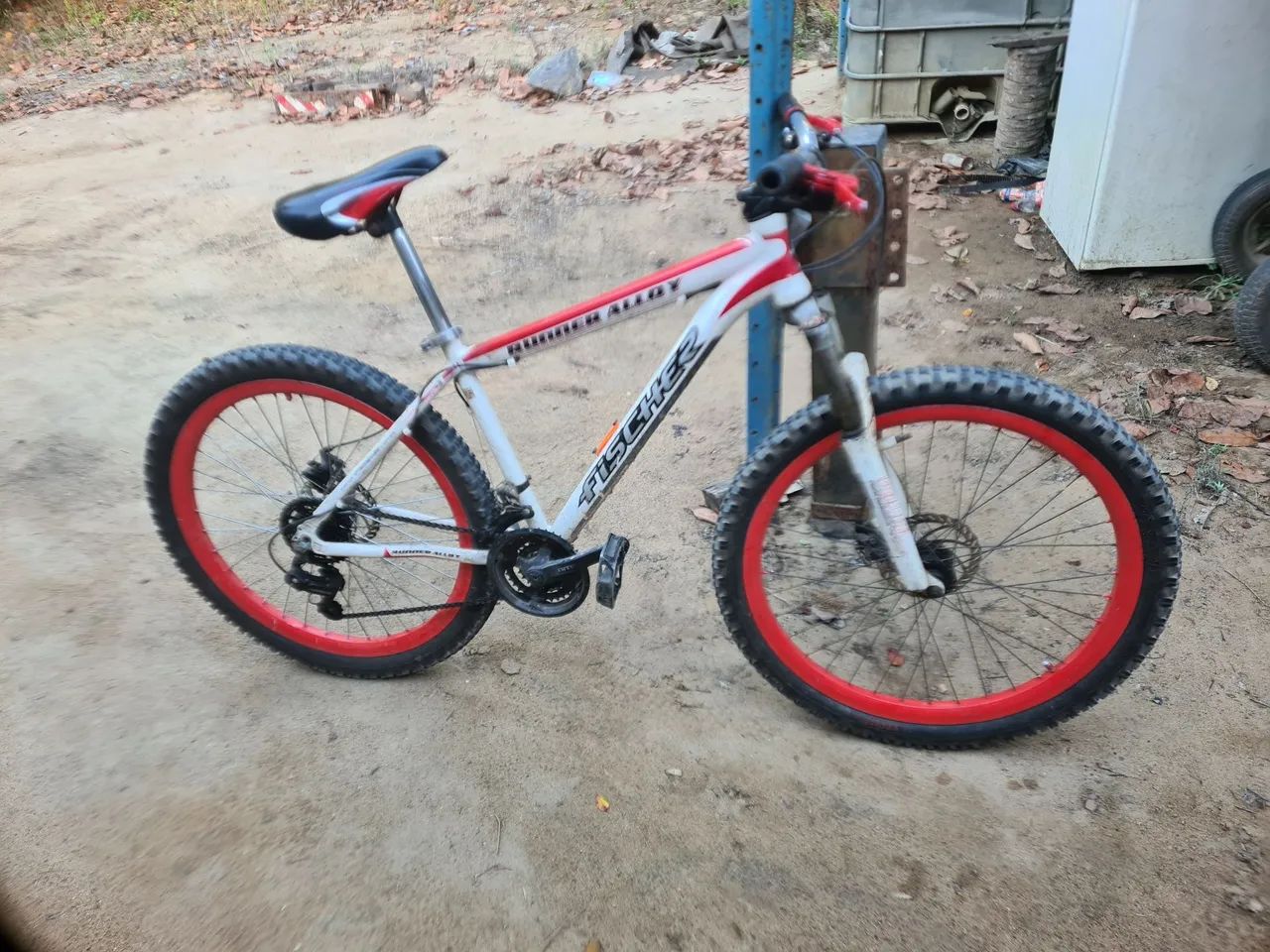 Vendo bicicleta aro 26 rodas vmaxx pneu balão 
