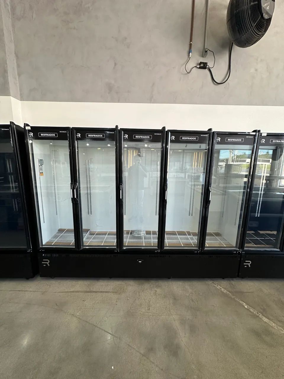 Auto serviço 5 portas resfriados 1630 litros - refrimate 