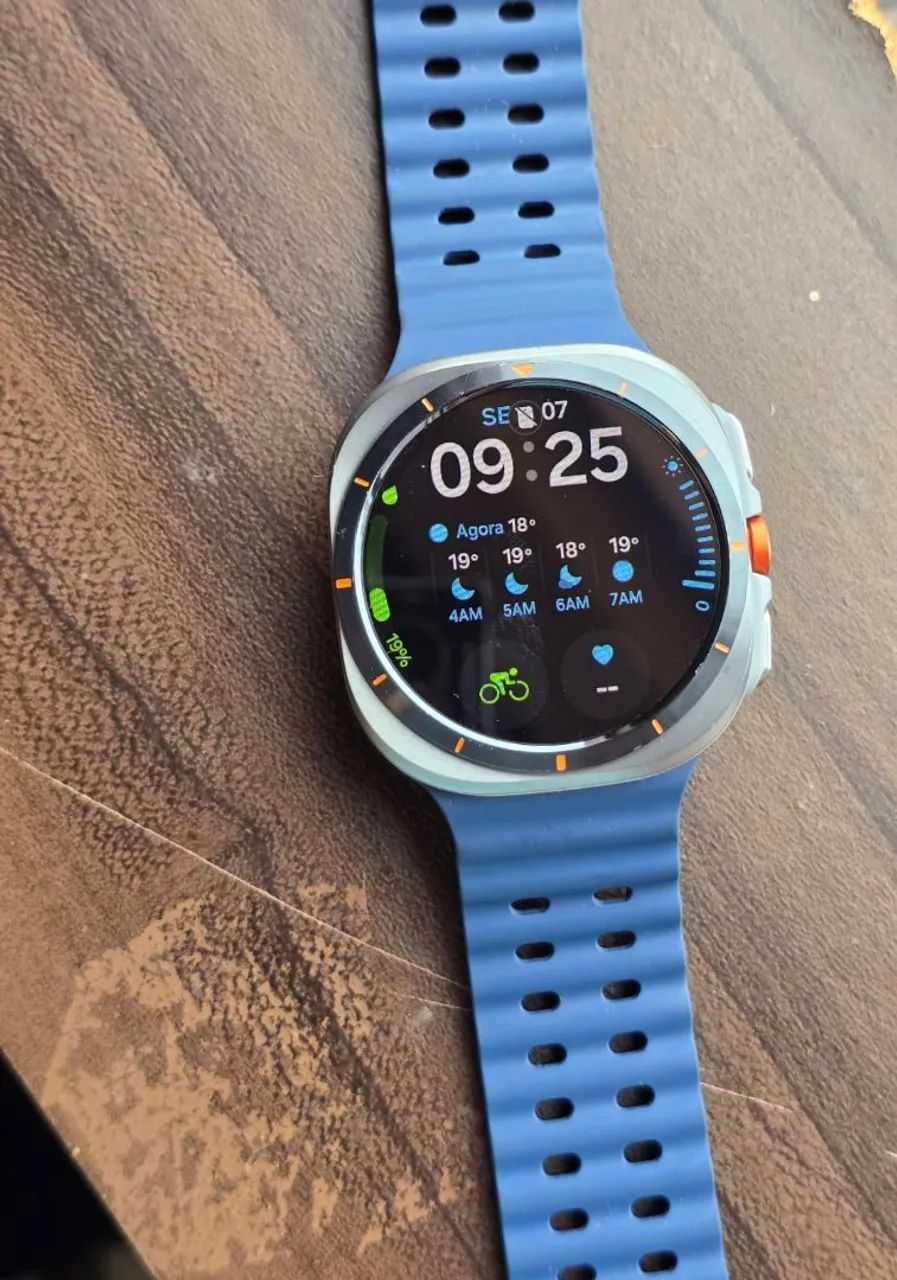 Samsung Galaxy Watch Ultra 2025 - Foto 2
