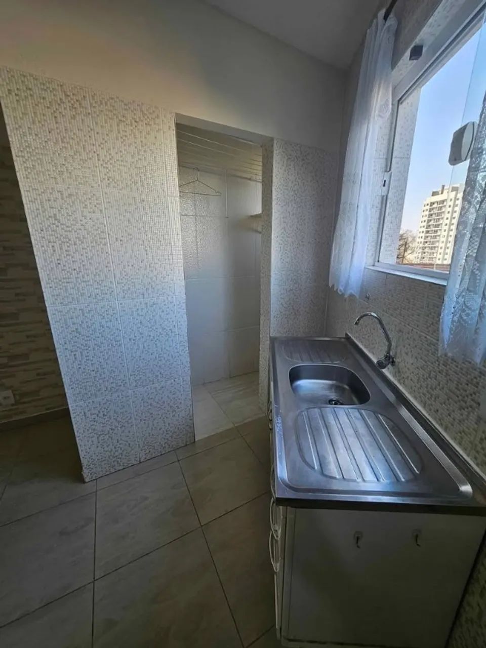 Apartamento 1 dormitório com 1 vaga sem taxa condomínio  - Foto 3