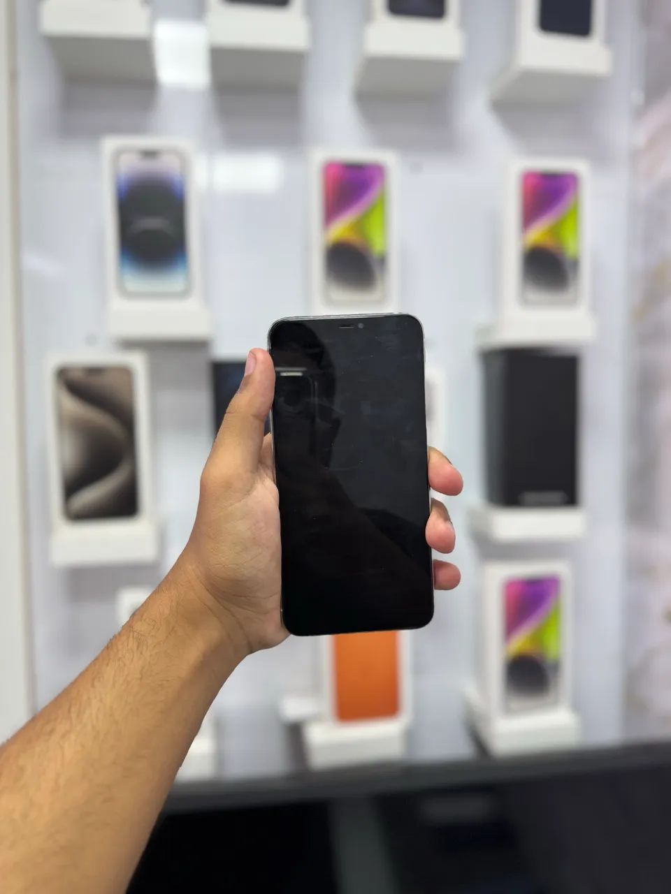 IPHONE 11 PRO MAX 64 GB TELA NOVA  - Foto 2