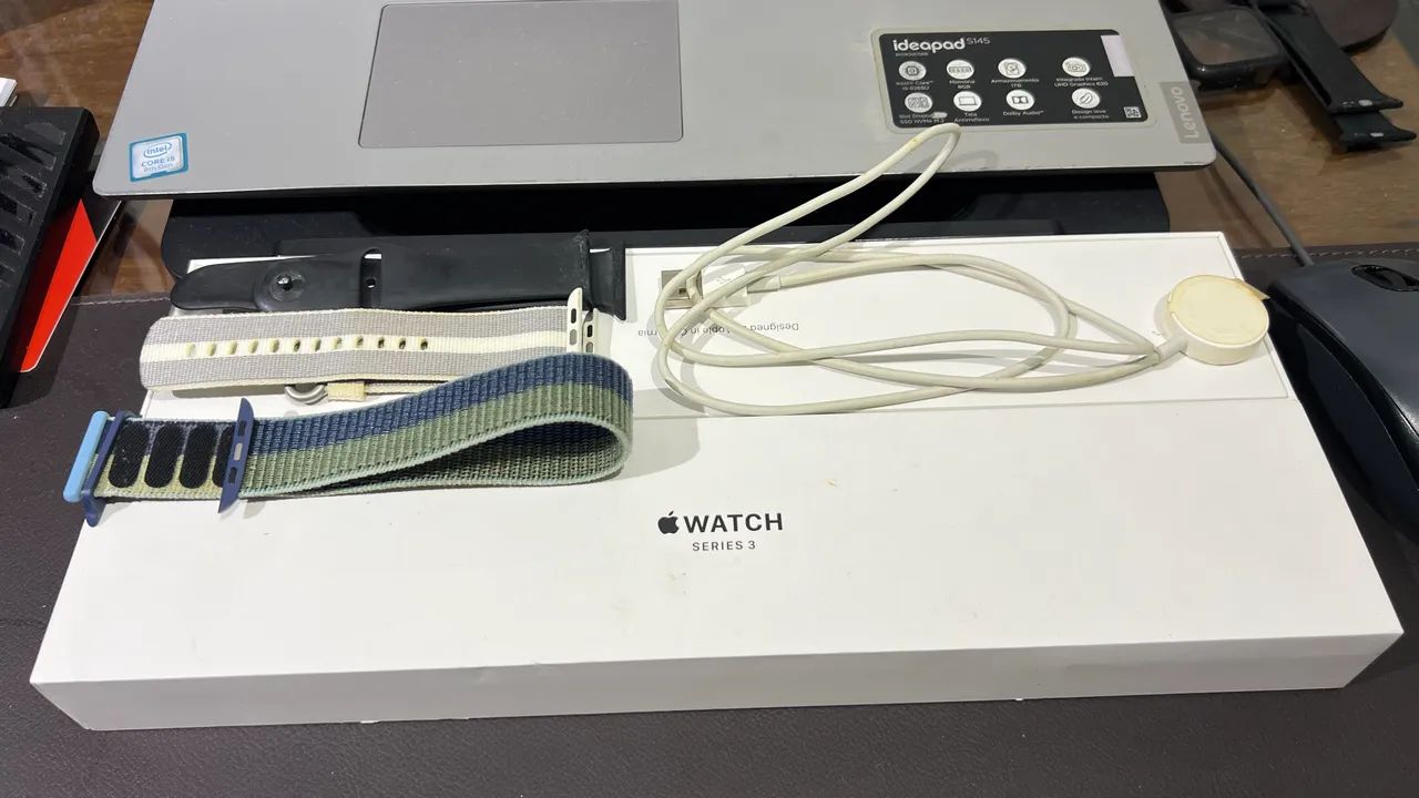 Carregador Caixa Original e pulseira Apple Watch - Foto 3
