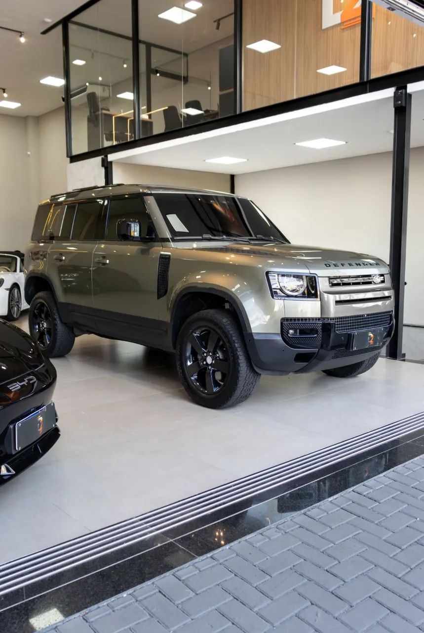 Land Rover Defender 110 2.0 Turbo HSE SI4 AUT 2021