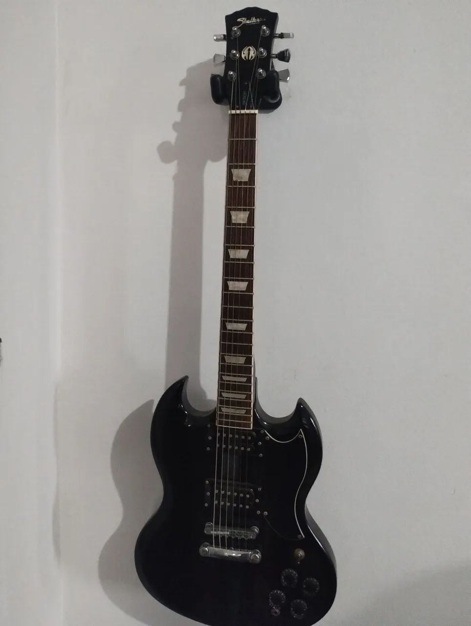 Guitarra Shelter mod SG