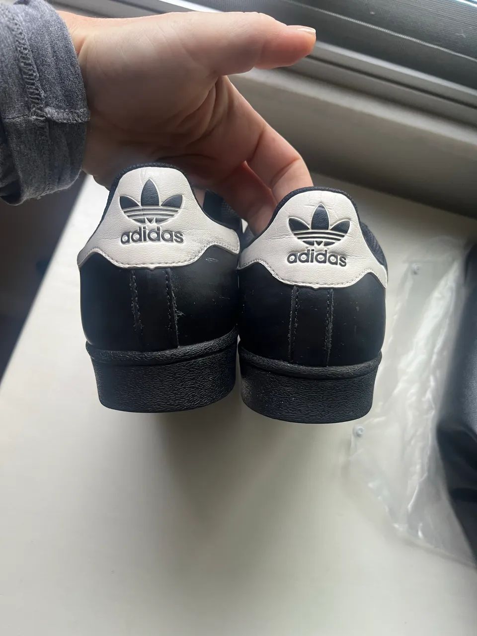 Tênis Adidas Superstar original  - Foto 4
