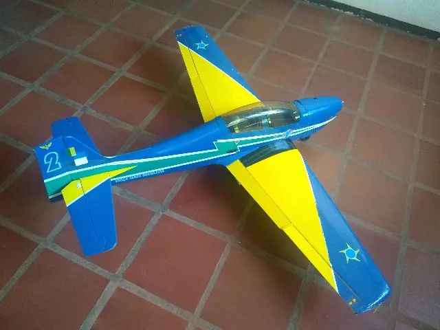 Aeromodelo Tucano The World Models 20CC