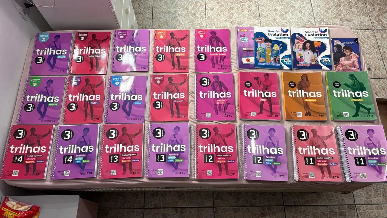 Apostila trilhas FTD 3º ano ensino médio + standfor evolution