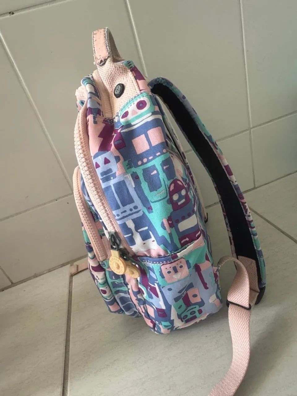 Mochila kipling semi nova  - Foto 2