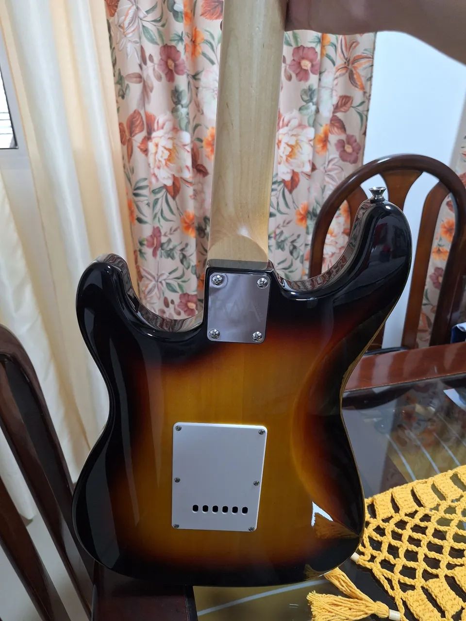 Guitarra EWR-10 Sunburst - Foto 3