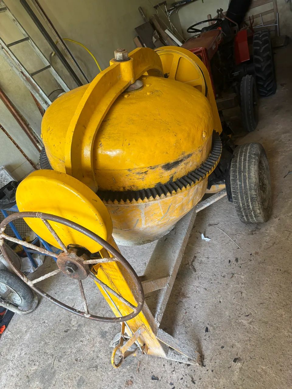 Betoneira grande ferro com motor elétrico, ótimo estado  - Foto 2