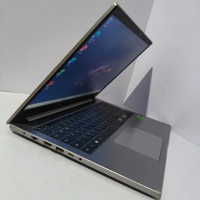 Notebook Samsung Core i7 10ª MX110 2GB, 8GB RAM 256GB SSD 15.6 FHD