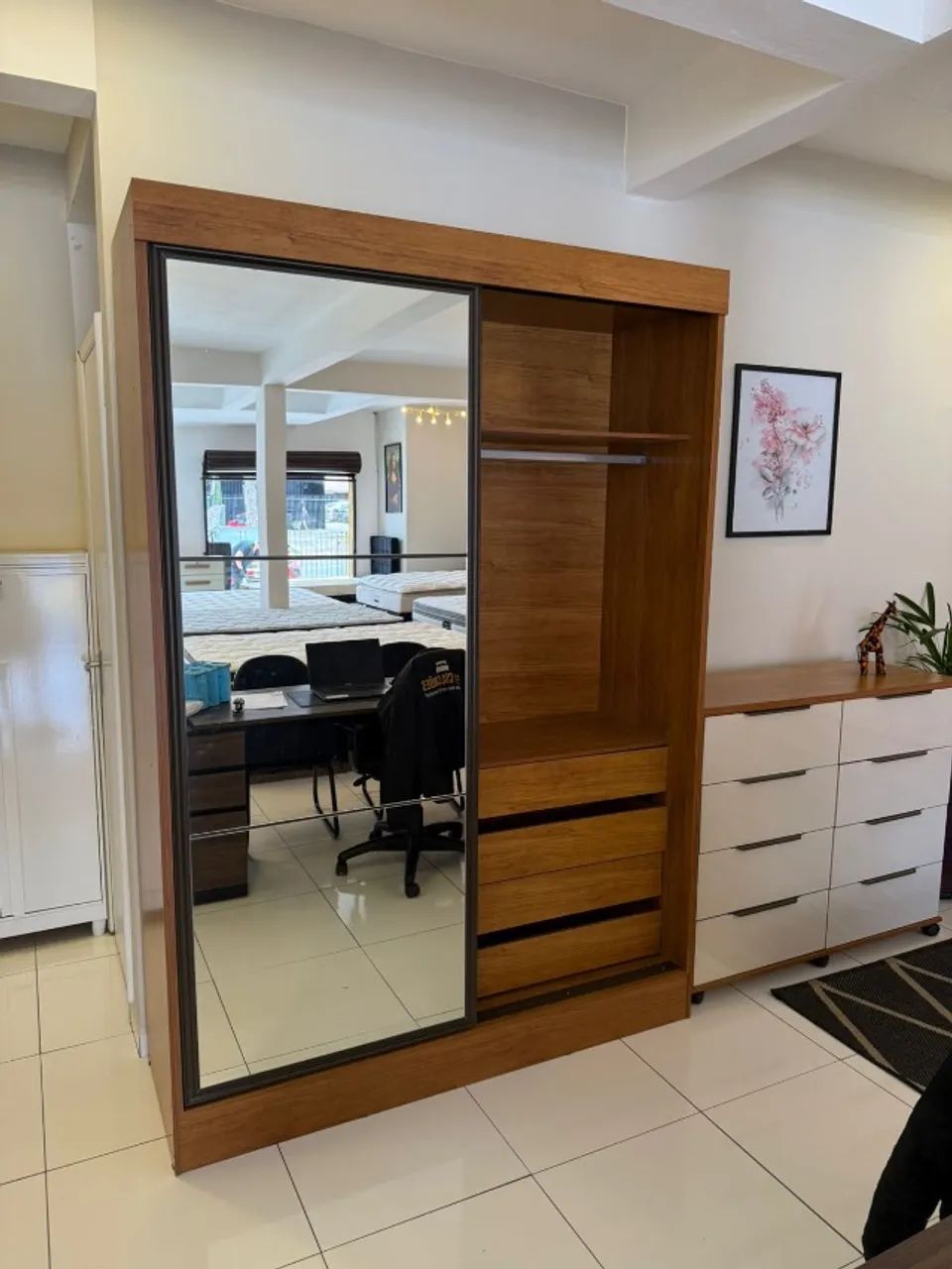 Guarda roupa com espelho 100% MDF ENTREGO E MONTO  - Foto 2