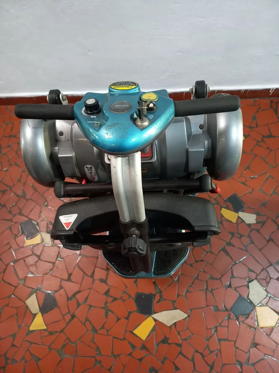 Cadeira  Rodas motorizada - Foto 4