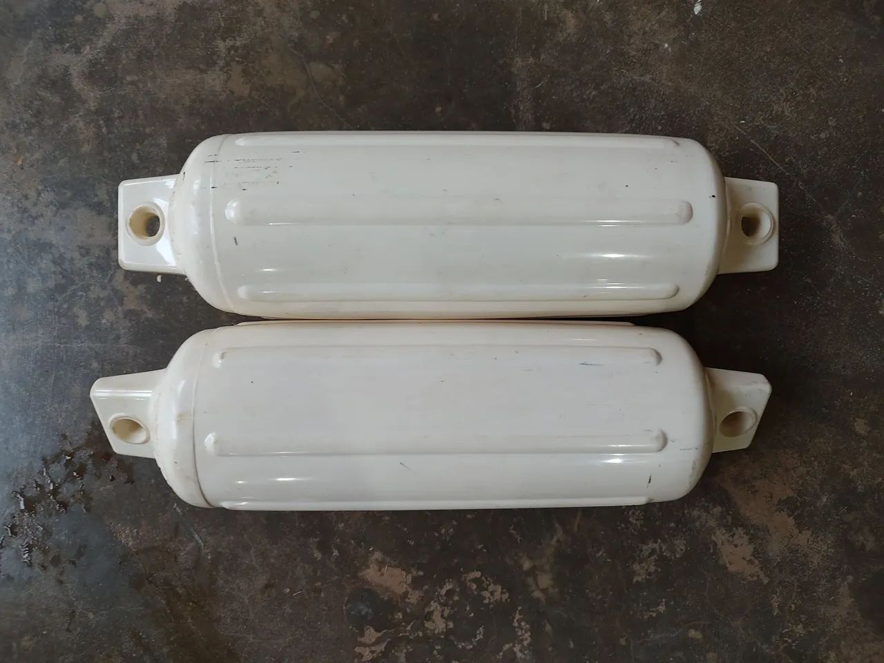 Defensa Polyform G2 Branca