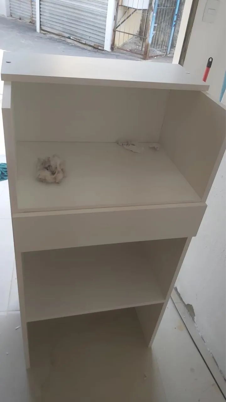 Bancão caixa para loja.