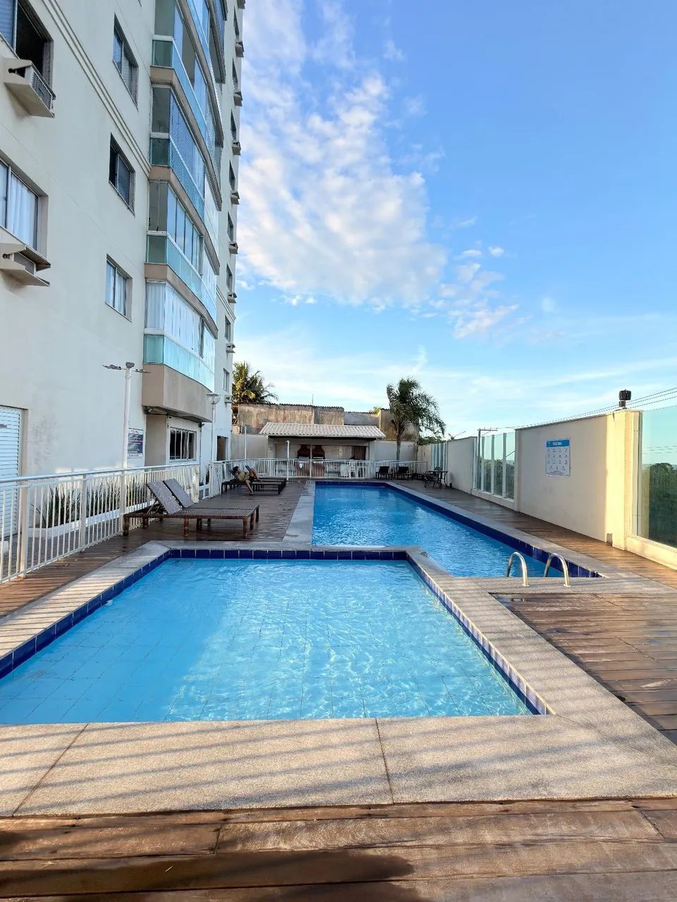 Apartamento 2 quartos com varanda e lazer completo - Condomínio Enseada de Manguinhos