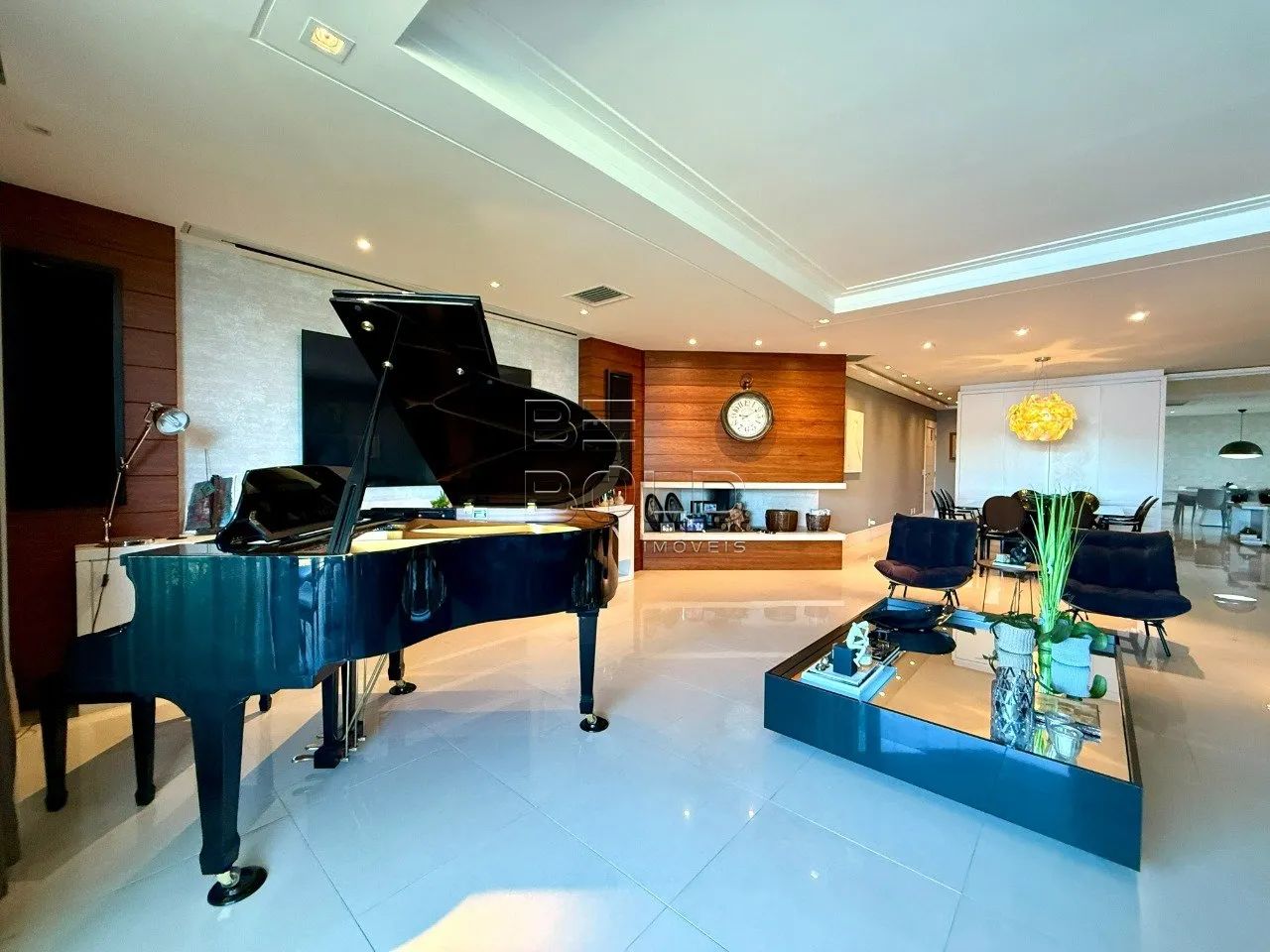 Apartamento com vista mar e 3 suítes em Coqueiros - Foto 2