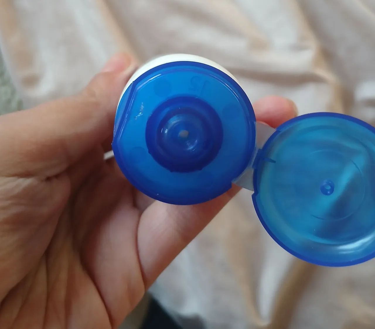 Creme para Mãos Luvas de Silicone 120g -Avon - Foto 2