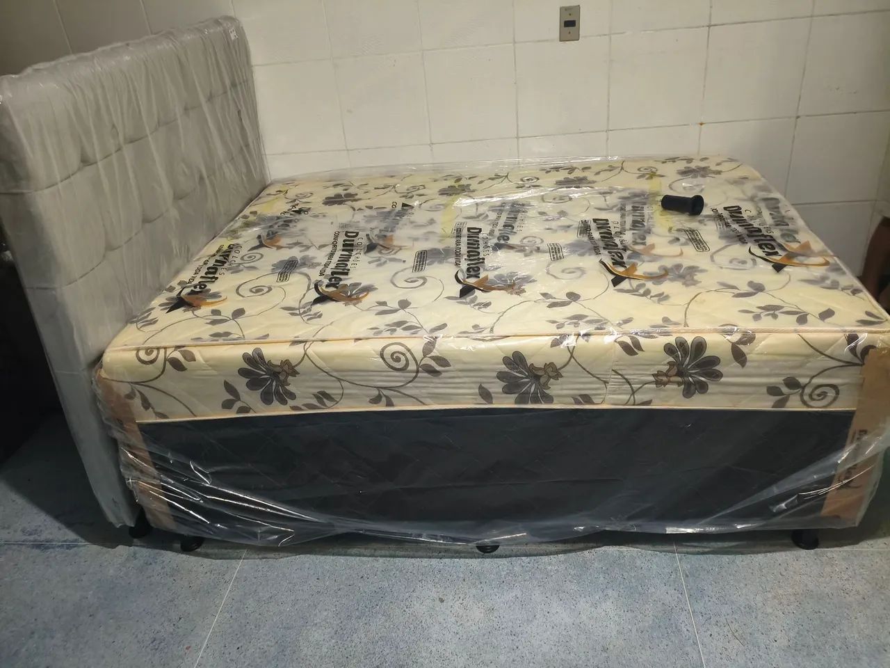 Cama box Alta casal com 5cm de espuma  - Foto 3