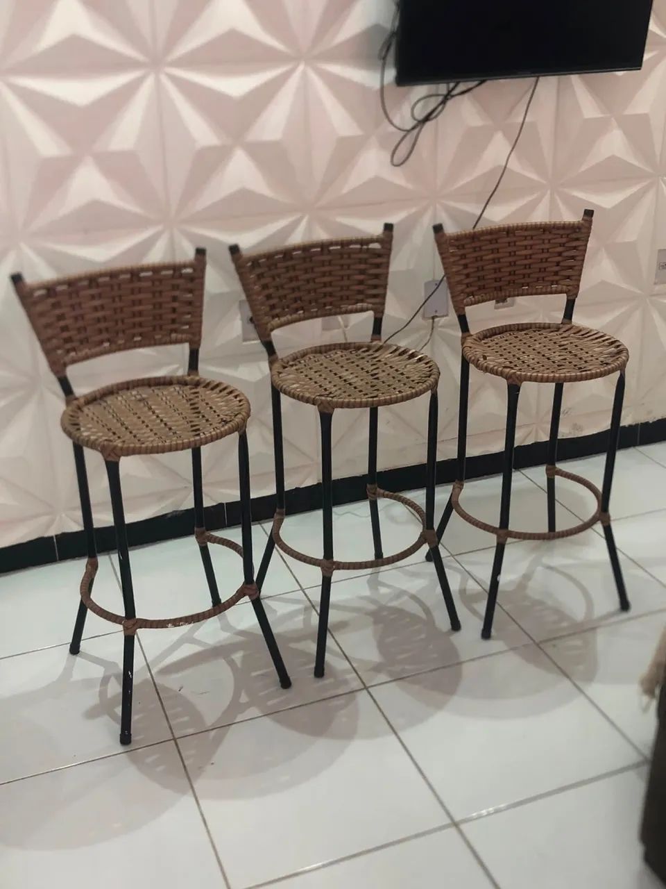 Conjunto com 3 banquetas 